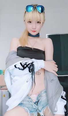金蚕降